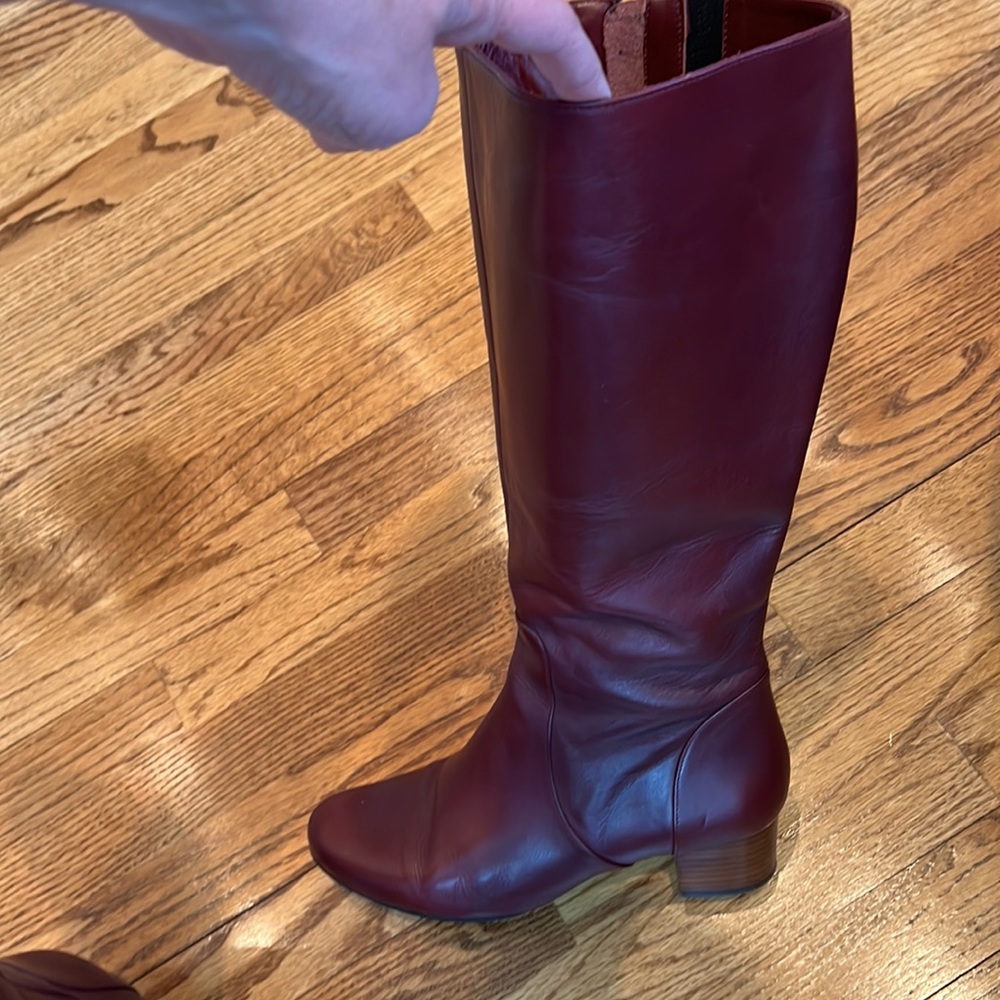 Burgundy Ted & Muffy leather boots. Leather lining, soft and buttery. - Picture 3 of 6